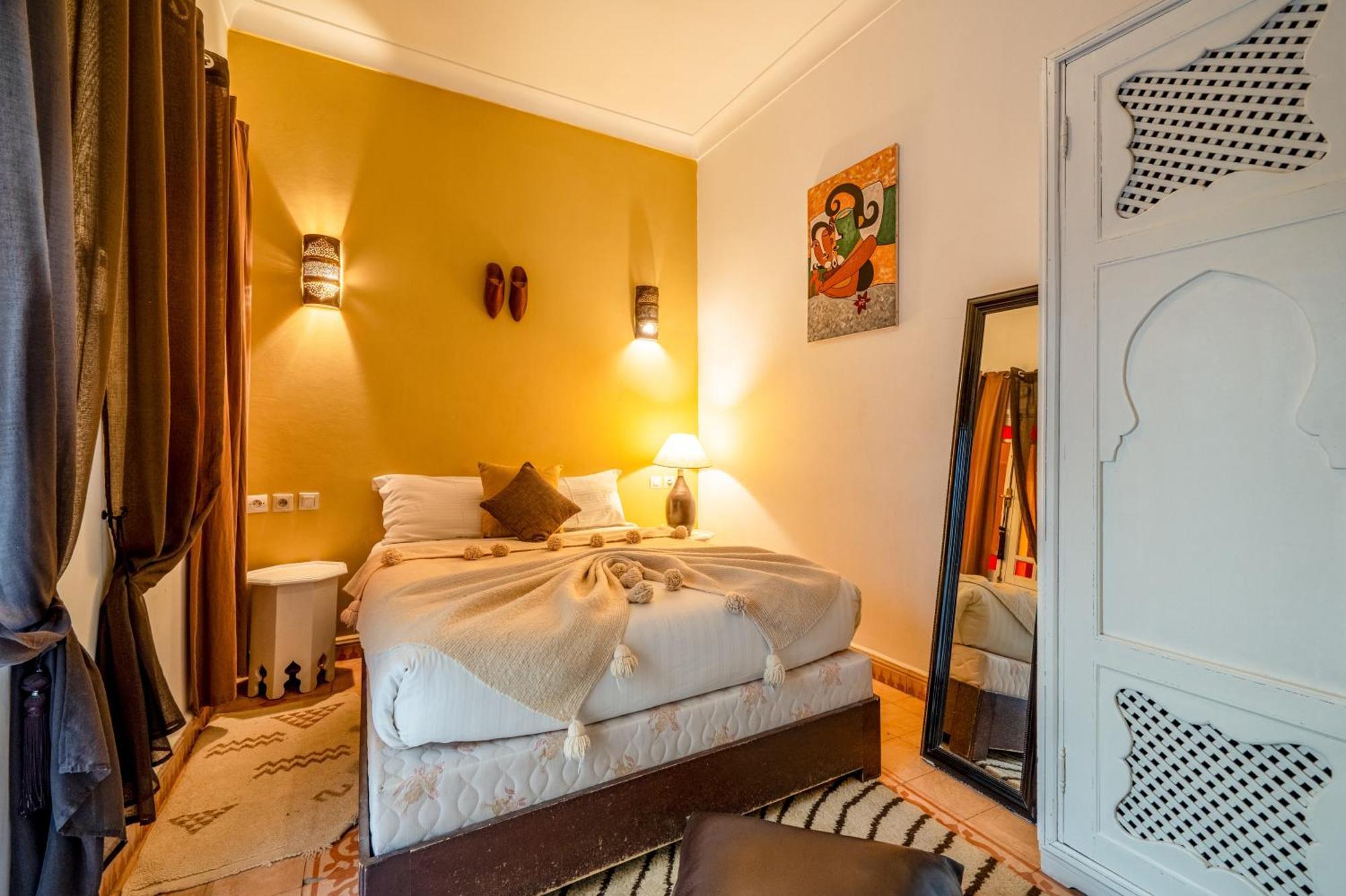 Riad Awinati Location Privatisee ,Piscine Chauffee , Beau Rooftop Marrákes Kültér fotó