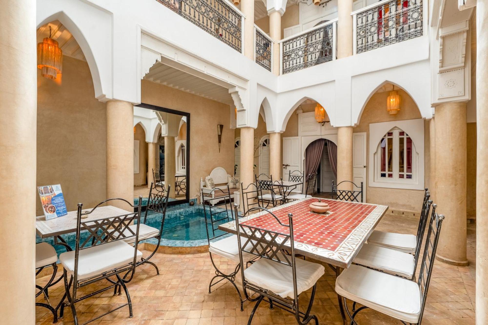 Riad Awinati Location Privatisee ,Piscine Chauffee , Beau Rooftop Marrákes Kültér fotó