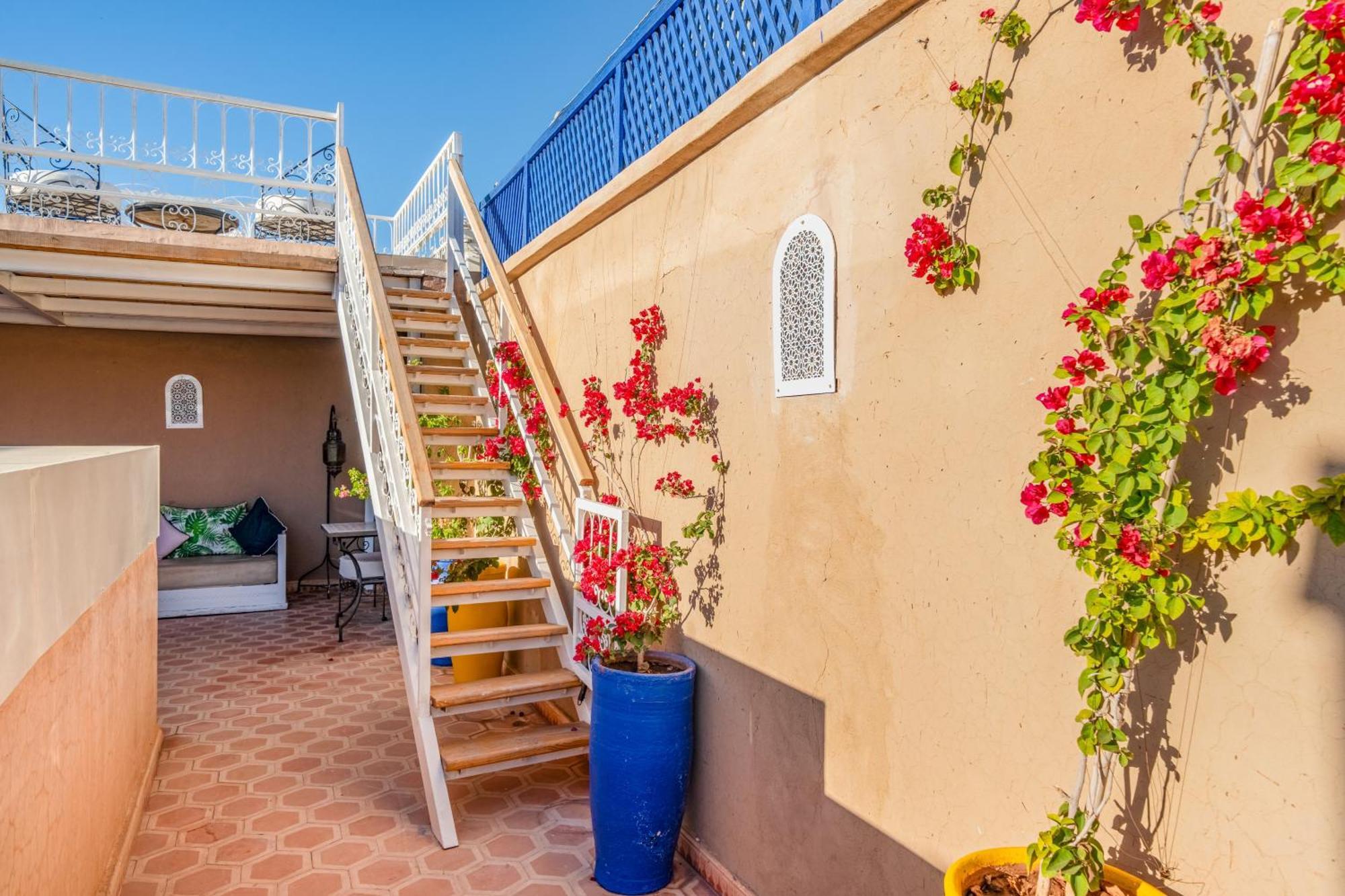 Riad Awinati Location Privatisee ,Piscine Chauffee , Beau Rooftop Marrákes Kültér fotó