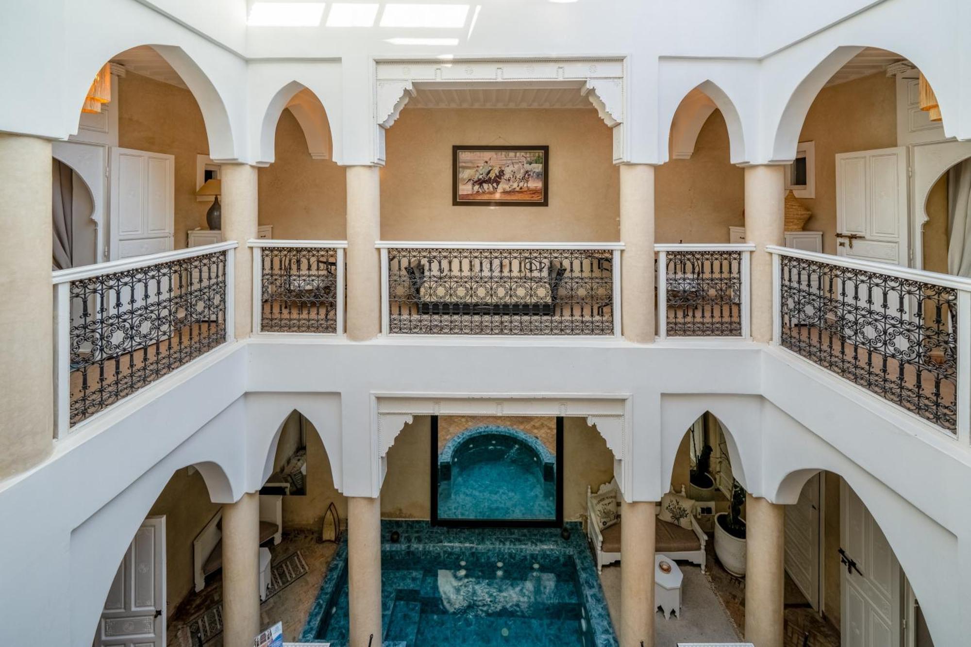 Riad Awinati Location Privatisee ,Piscine Chauffee , Beau Rooftop Marrákes Kültér fotó