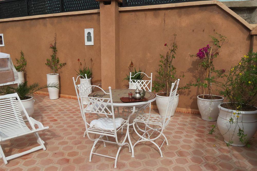 Riad Awinati Location Privatisee ,Piscine Chauffee , Beau Rooftop Marrákes Kültér fotó